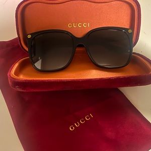 Gucci sunglasses GG0022S